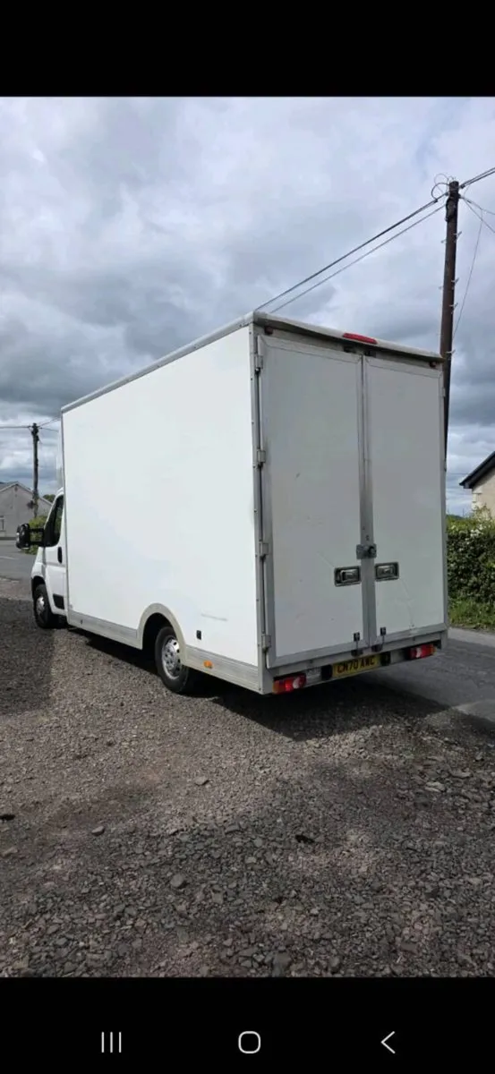 2020 low loader one owner - Image 3
