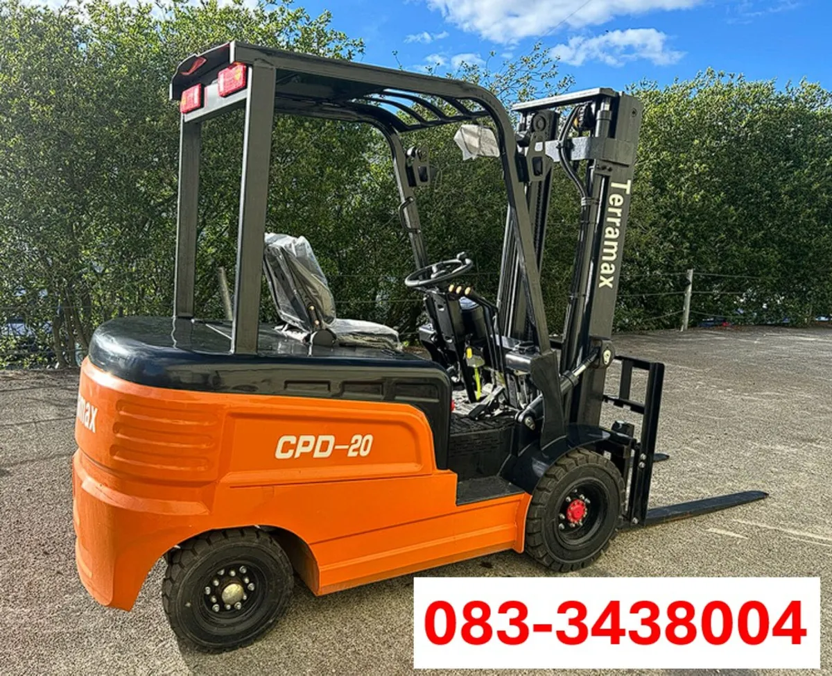 Industrial Forklift - Image 1