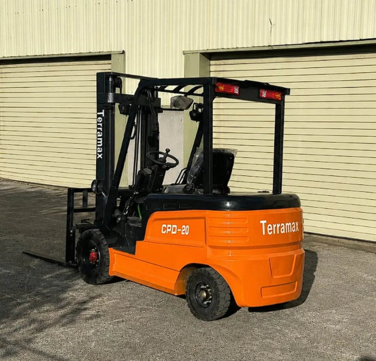 Industrial Forklift - Image 2