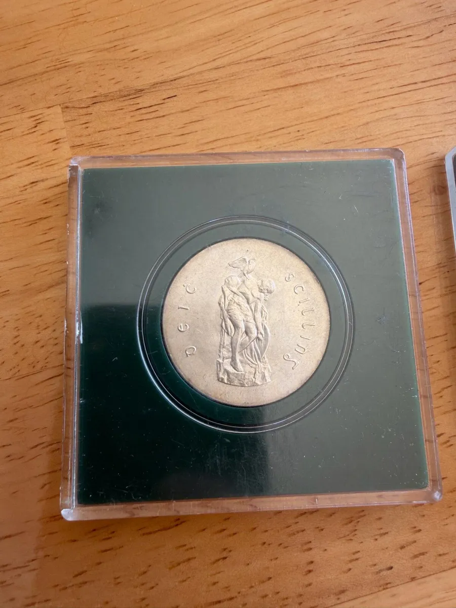 1966 Irish 10 Shilling Easter Rising Coin - Image 2