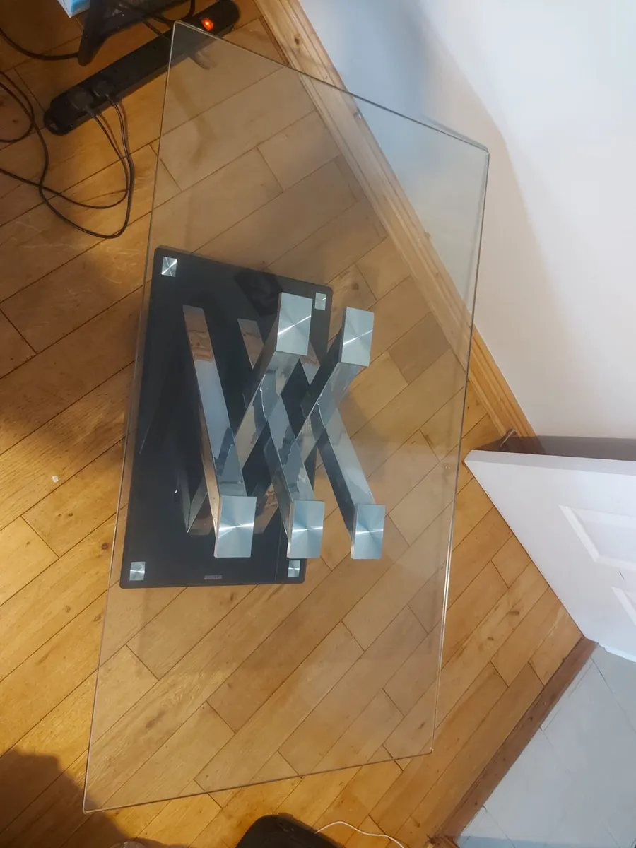 Living room table - Image 2