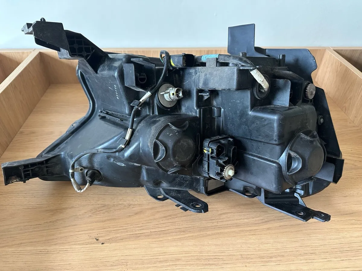 2020 Ford Ranger Headlights - Image 4