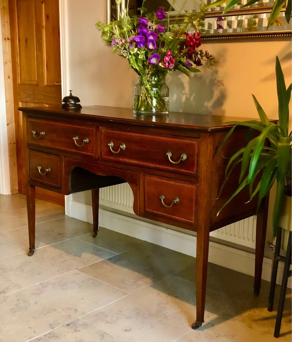 Antique Dressing Table - Image 2