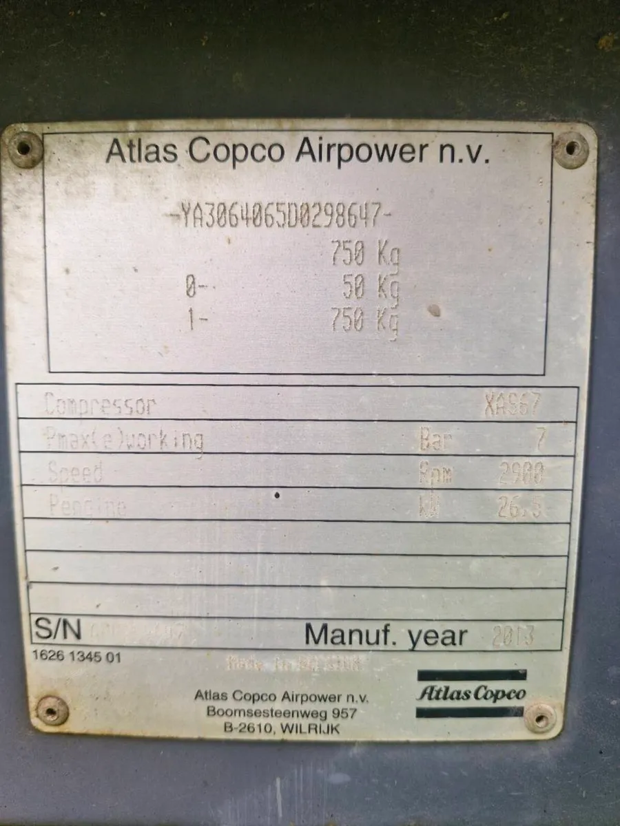 130cfm road compressor - Image 2
