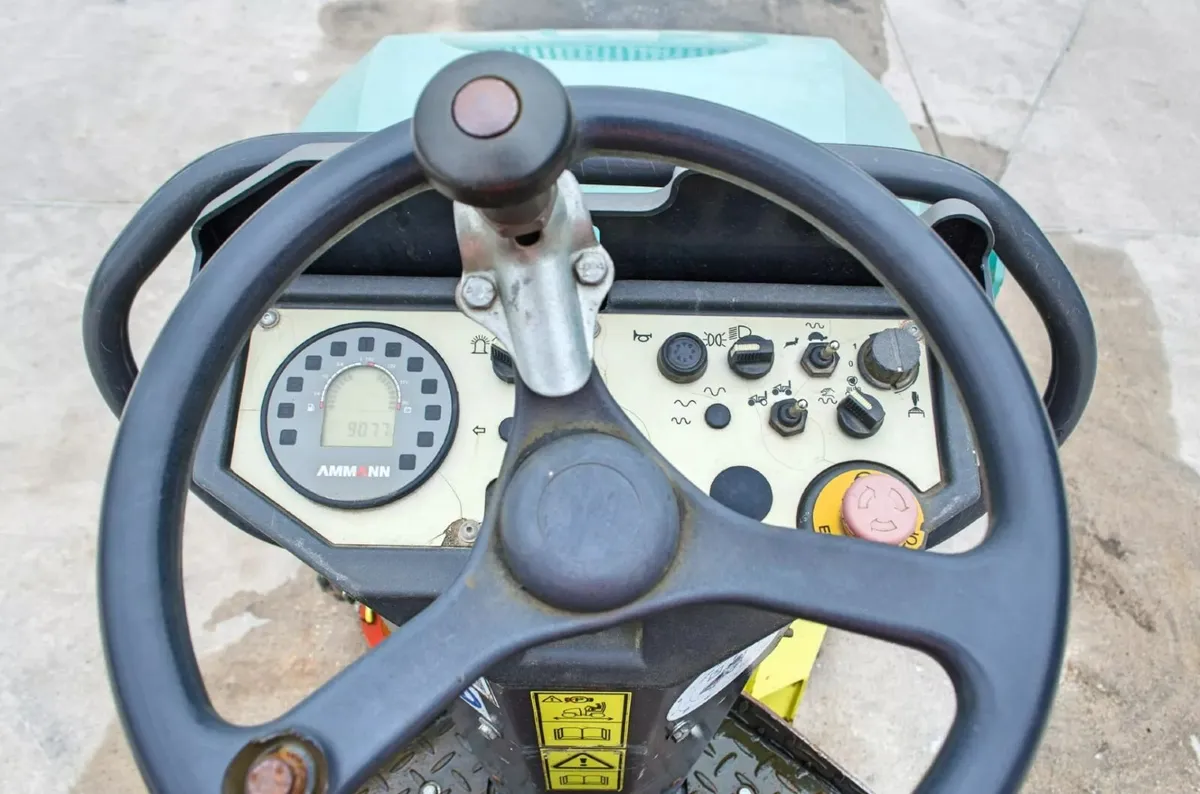 Ammann ARX26 double drum ride on roller - Image 4