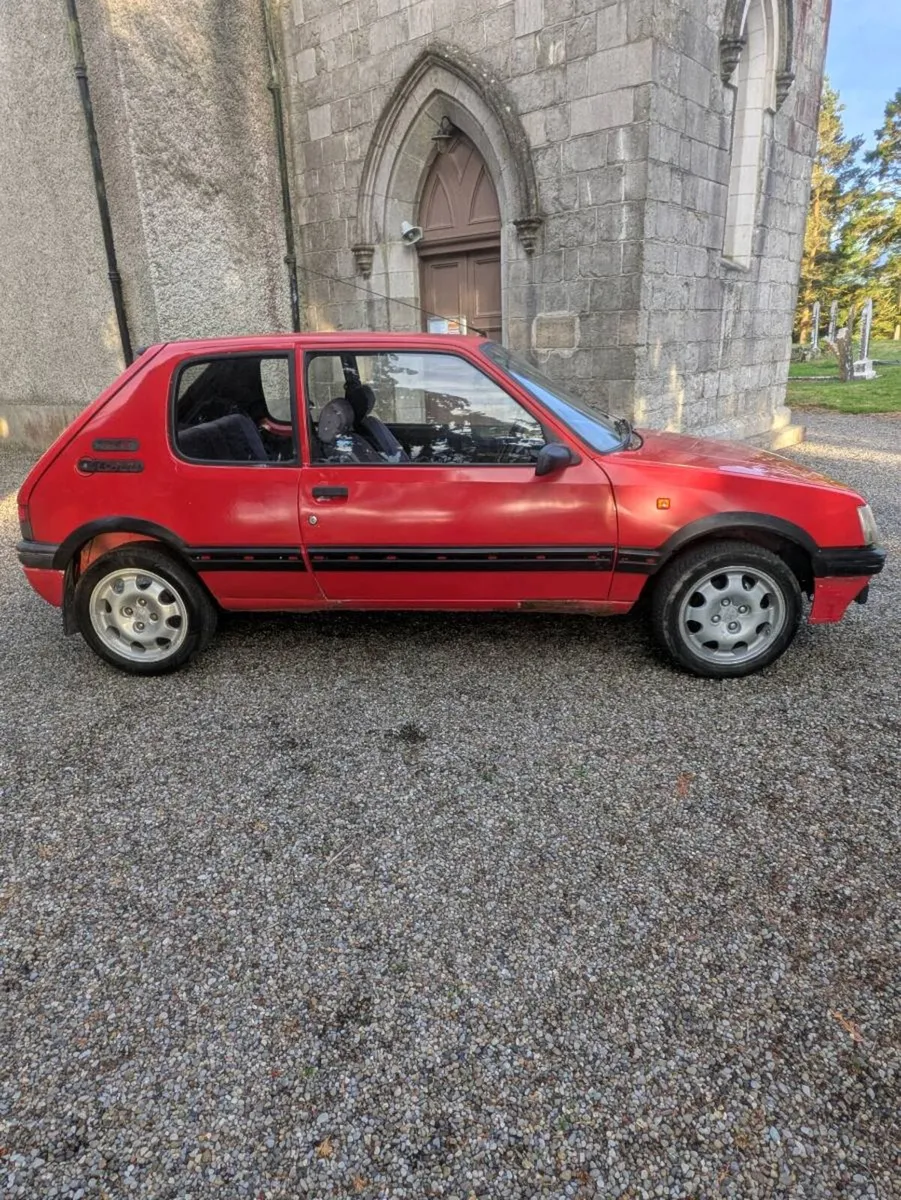 Peugeot 205 - Image 3
