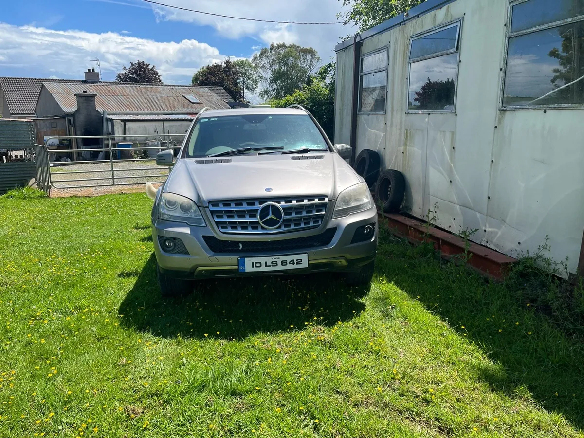 Mercedes ml 2010 - Image 2