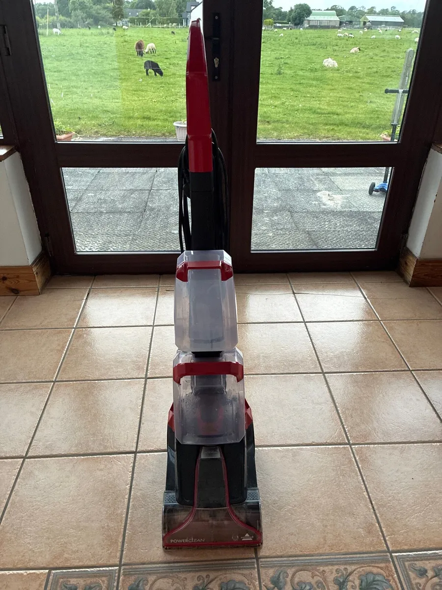 Bissell carpet cleaner - Image 1