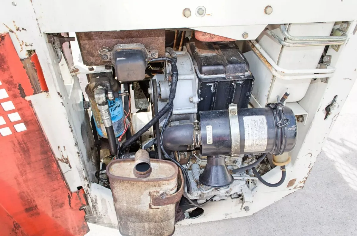 TCM 343 diesel skid steer loader - Image 4