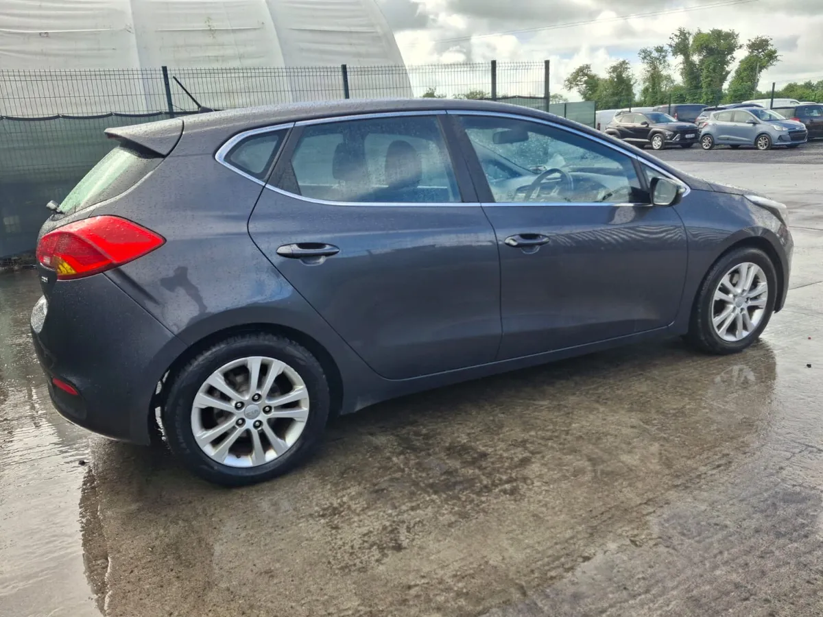 2012 Kia Ceed  1.6 Diesel - Image 2