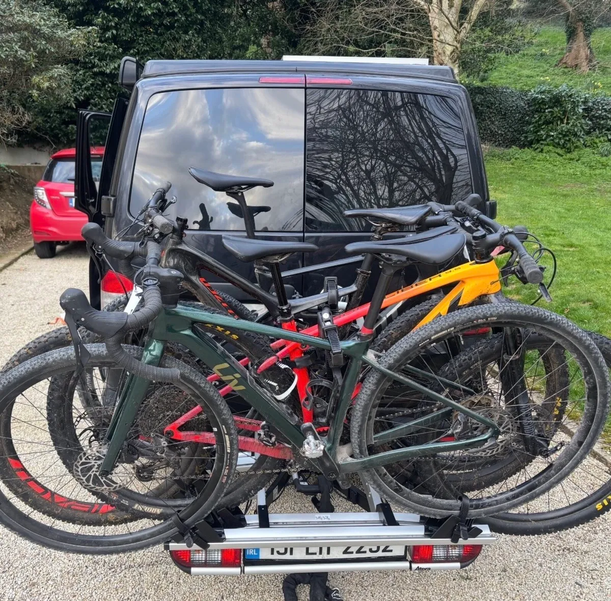 Atera strada DL 3 bike rack with 4th bike option - Image 3