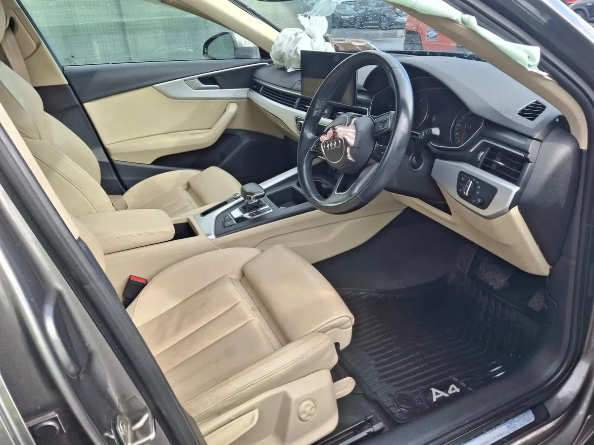 211 Audi A4  Automatic - Image 2