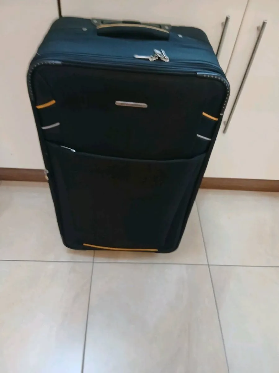 LARGE SUITCASE 2 WHEELS - Image 1