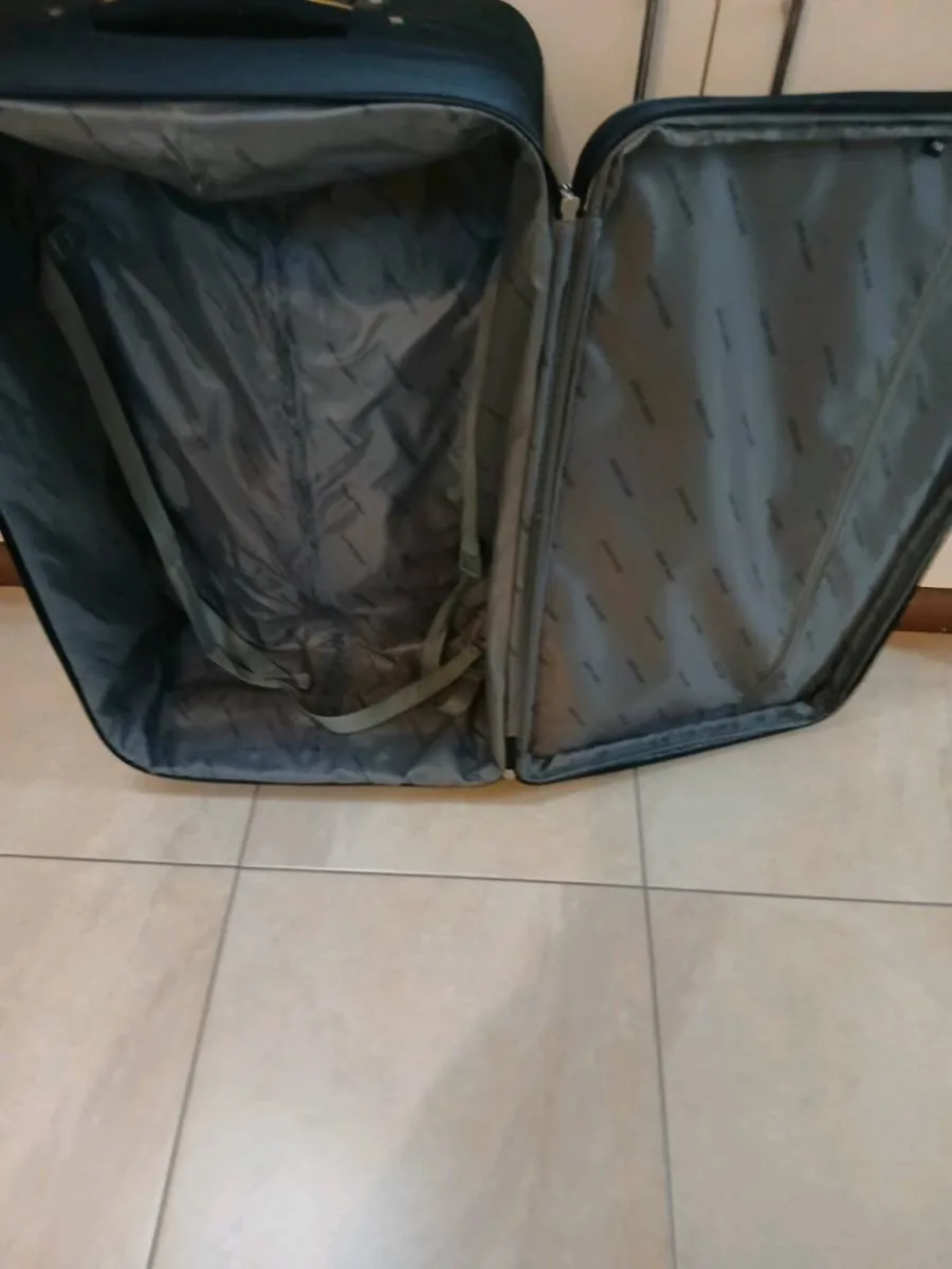 LARGE SUITCASE 2 WHEELS - Image 2