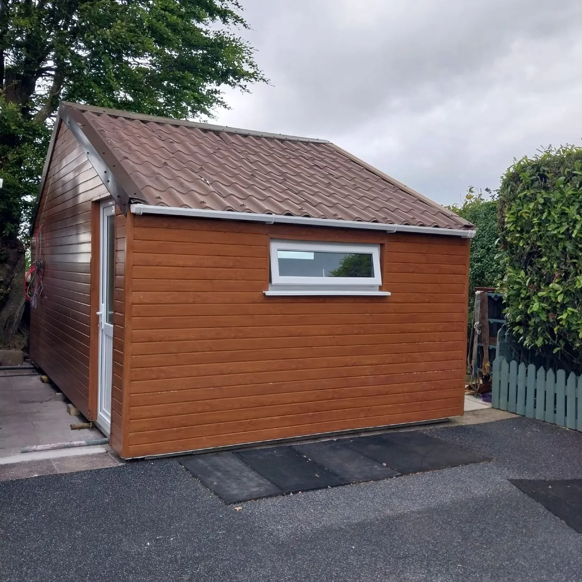 Freestanding Room For Sale - Image 1