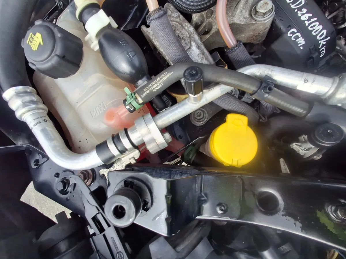 2015 Renault Fluence  Diesel - Image 2