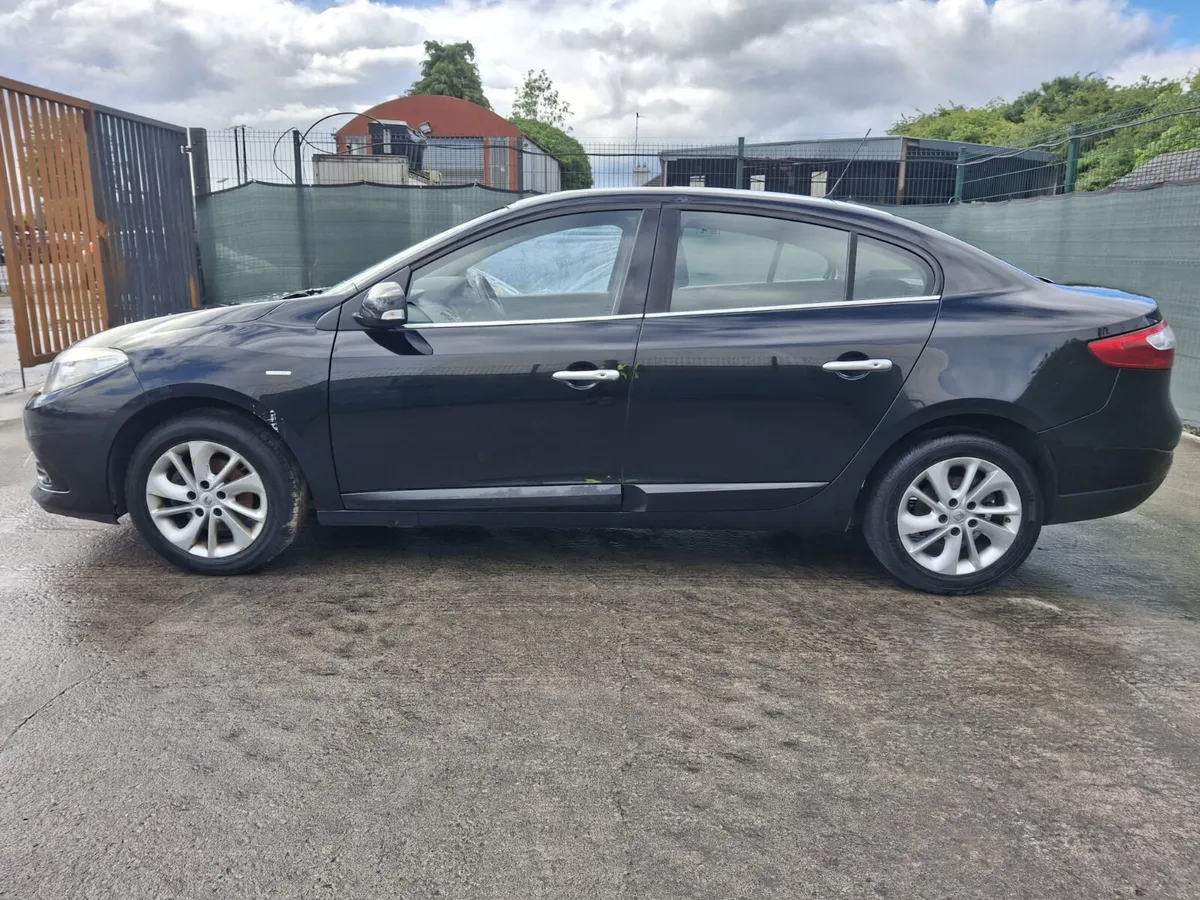 2015 Renault Fluence  Diesel - Image 4