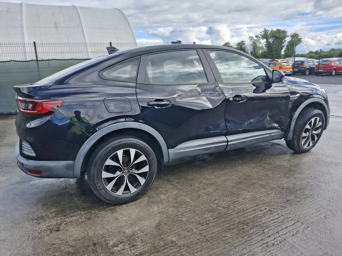 221 Renault Arkana   Automatic - Image 3
