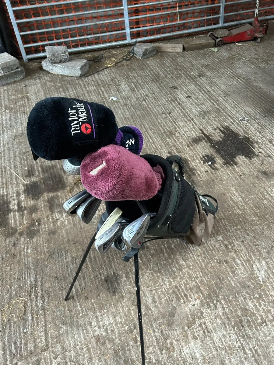 Golf Set - Image 1