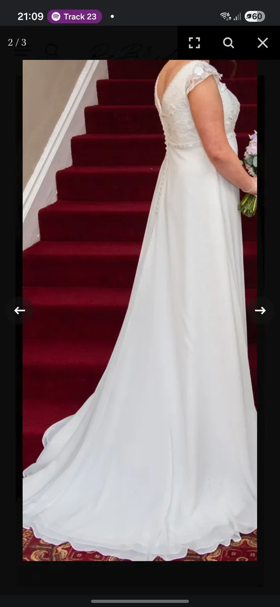 Wedding dress - Image 3