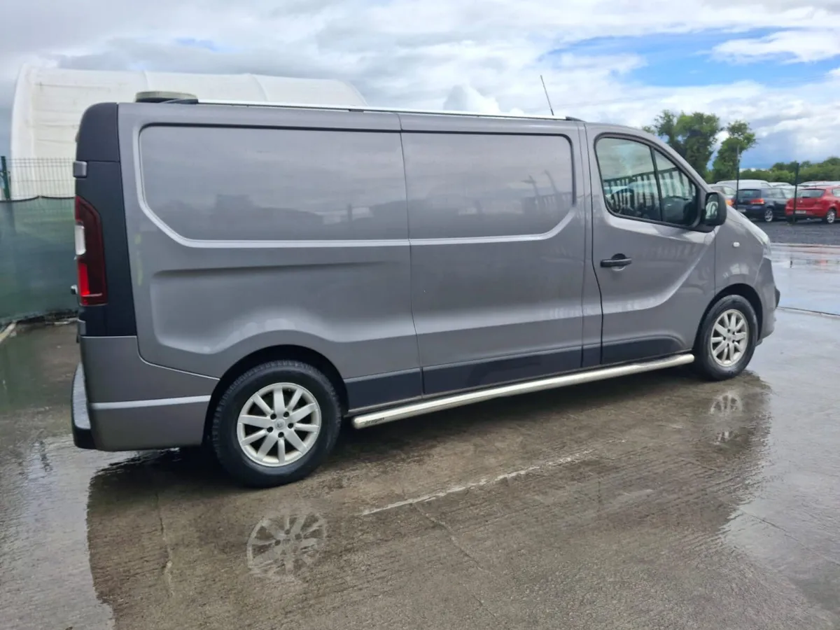 192 Opel vivaro sport - Image 2