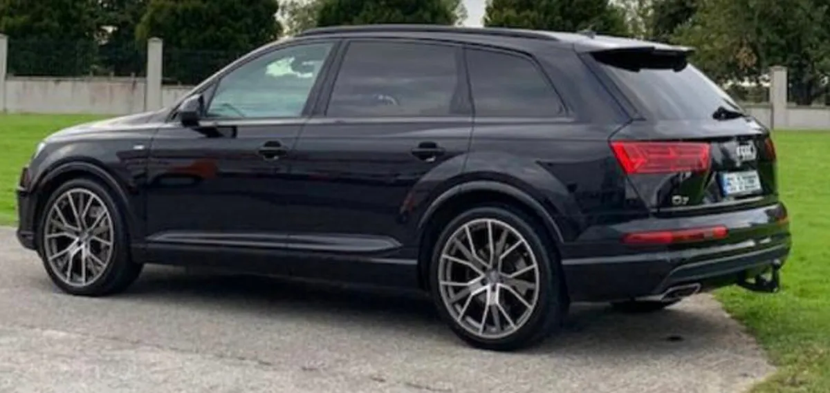 Audi Q7 S-Line Commercial Crewcab - Image 1