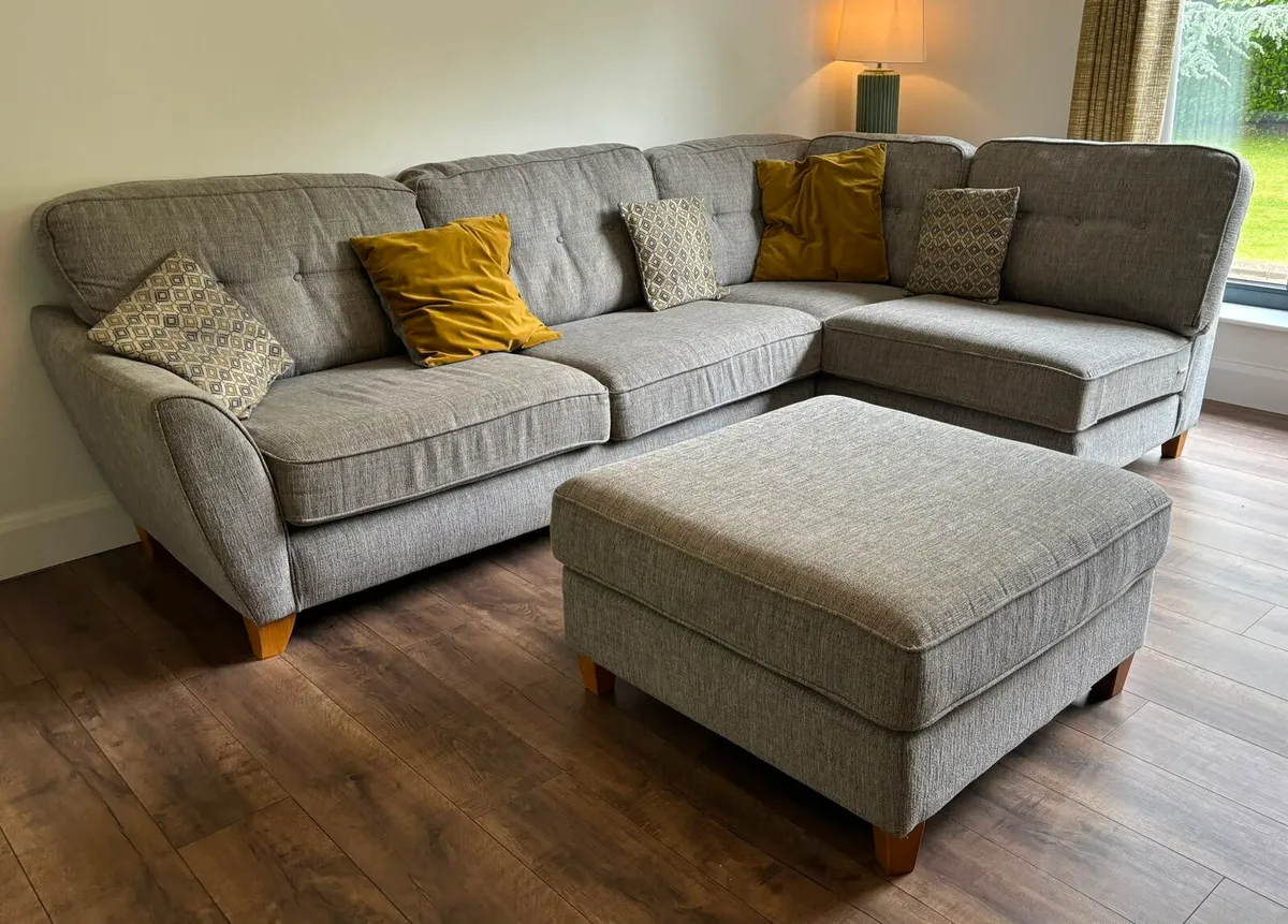 L‑Shaped Grey Fabric Couch – 260 cm x 180 cm - Image 3