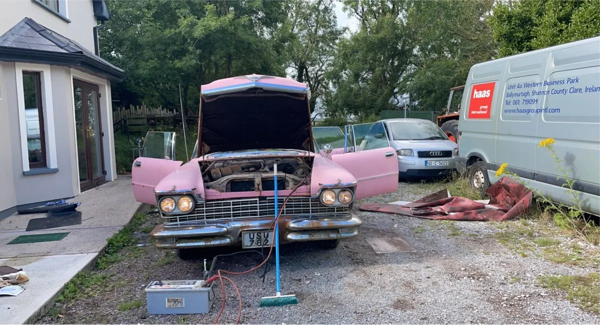 Chrysler Imperial - Image 2