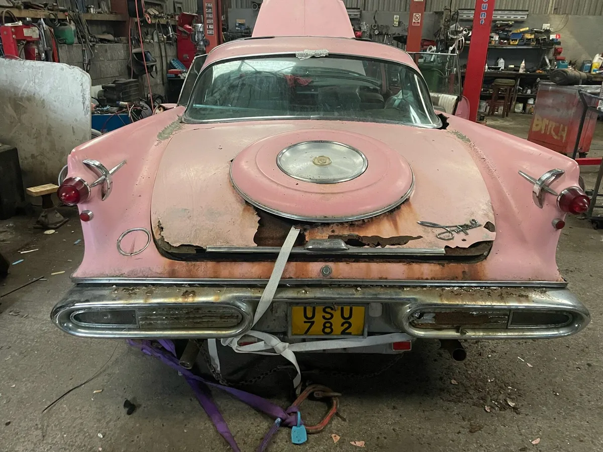 Chrysler Imperial - Image 4