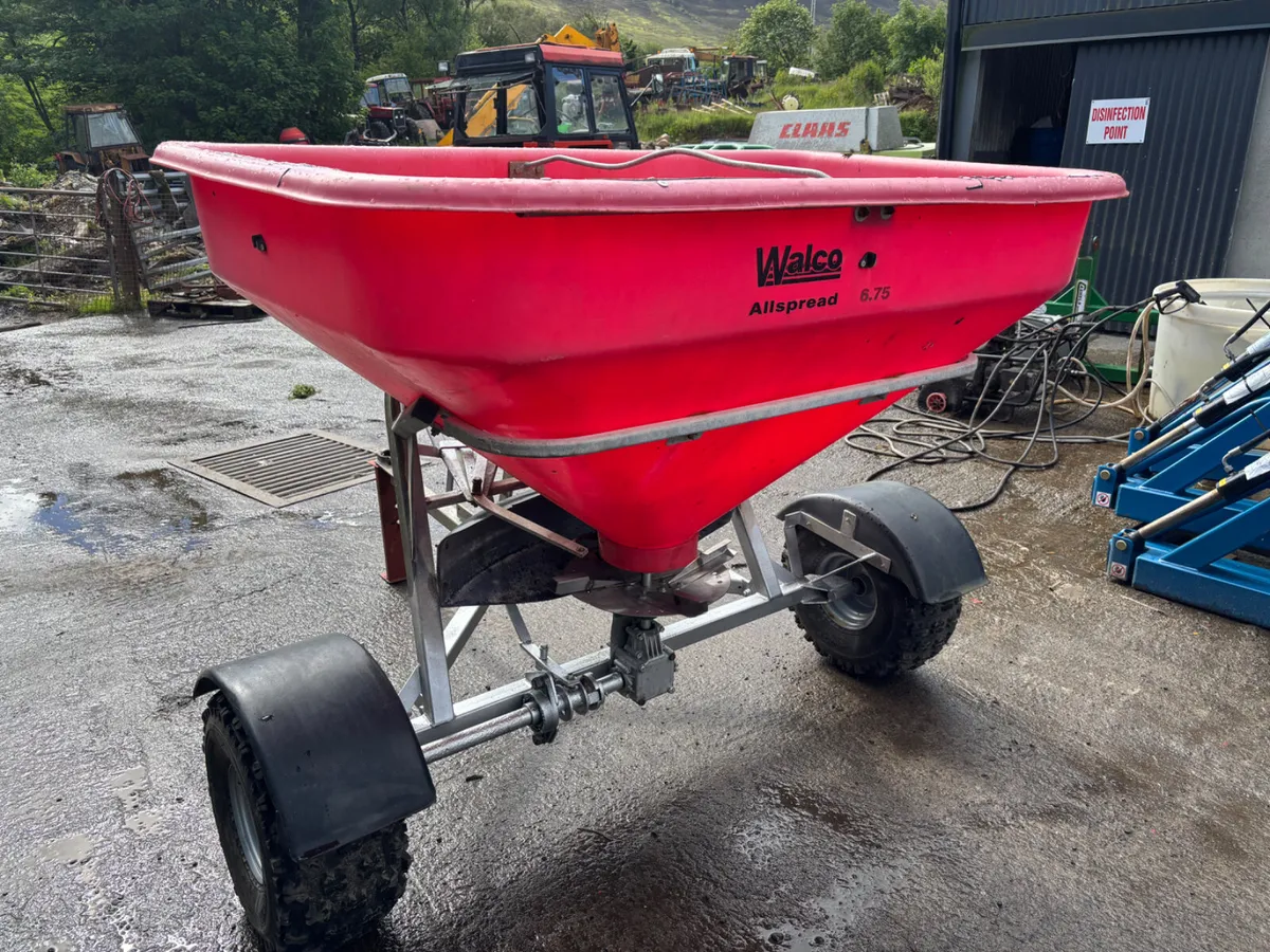 Walco Fertiliser Spreader - Image 4