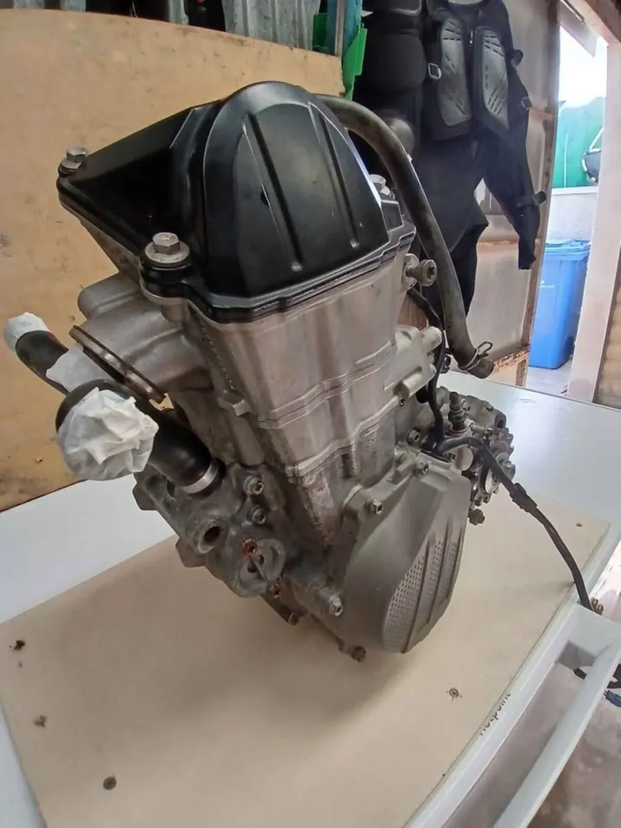 2017 KTM 450 SXF engine with 4 speed gear box. - Image 4