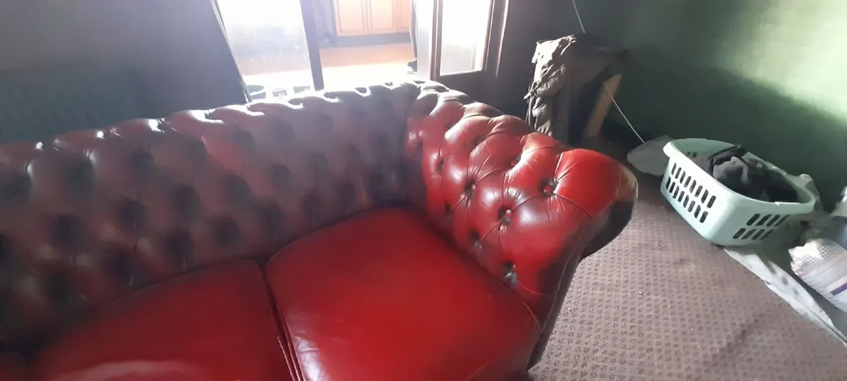 Couch - Image 2