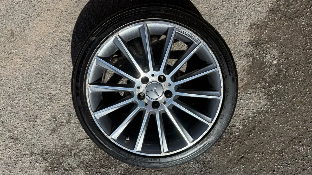Genuine Mercedes Benz AMG alloys 19inch - Image 4