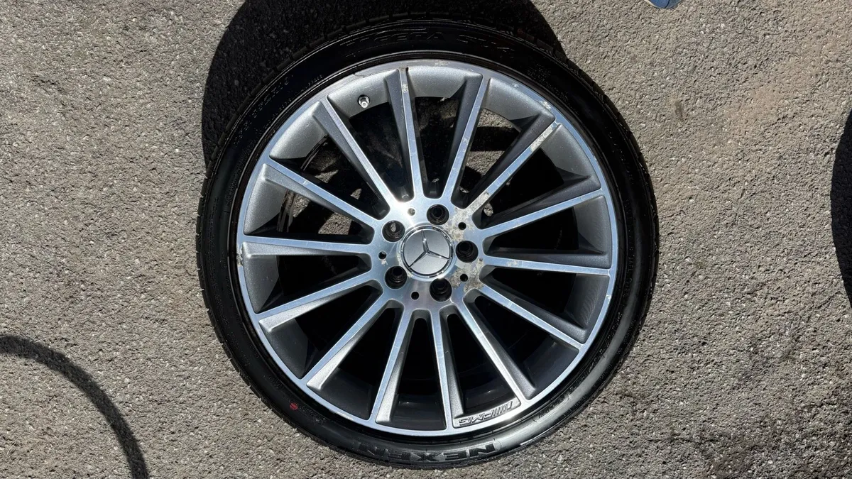 Genuine Mercedes Benz AMG alloys 19inch - Image 3