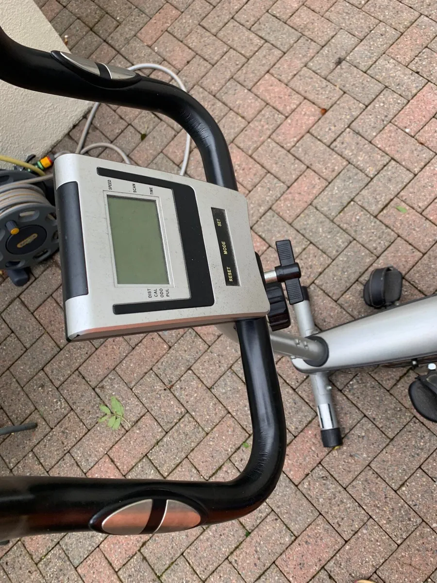 Exercise bike - Image 3