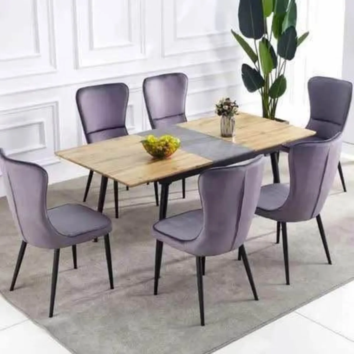 Dining table - Image 1