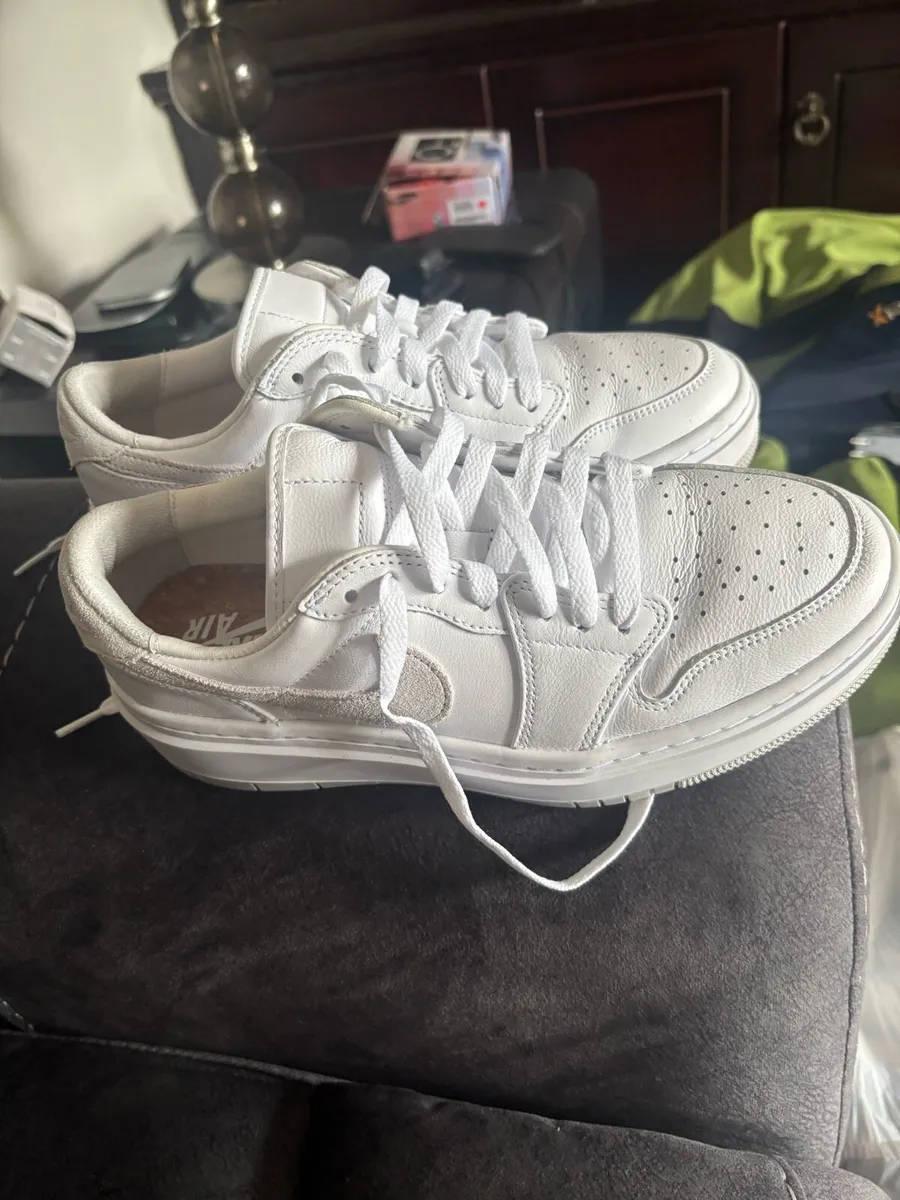 Women’s Shoes - Image 2