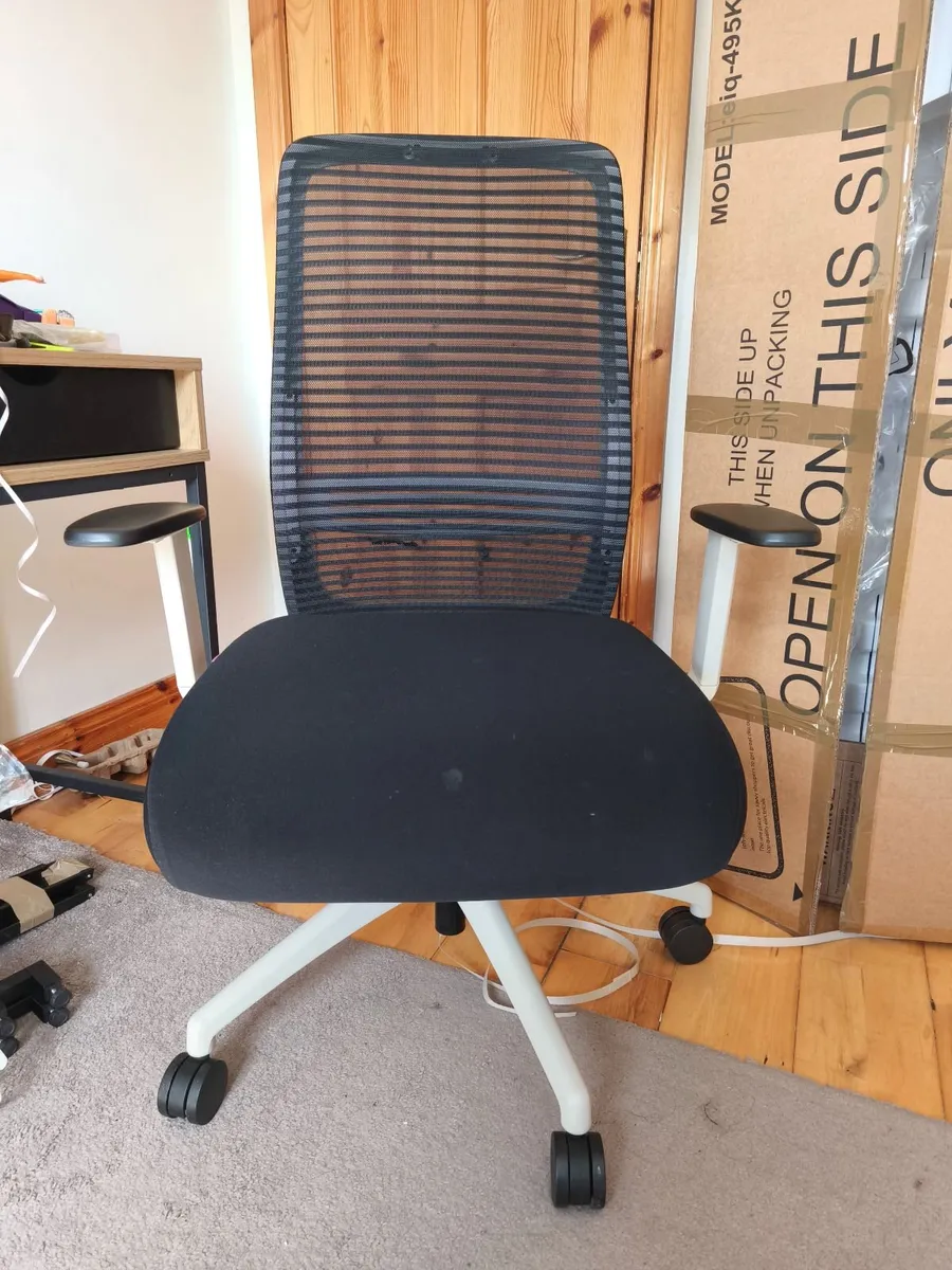Office chair - Image 3