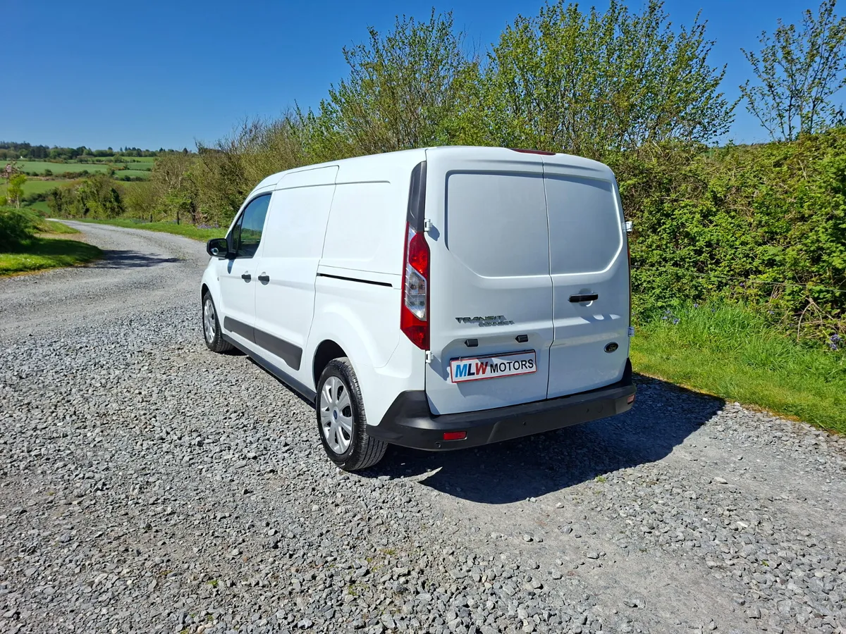 Transit connect 201 1.5 Automatic 3 seat imaculate - Image 3