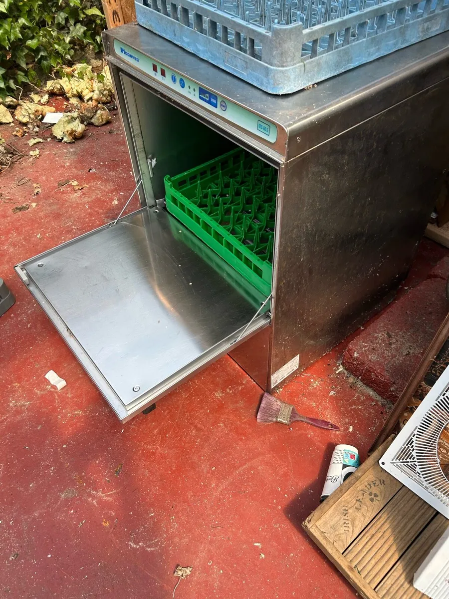 Commercial glass washer - Image 2