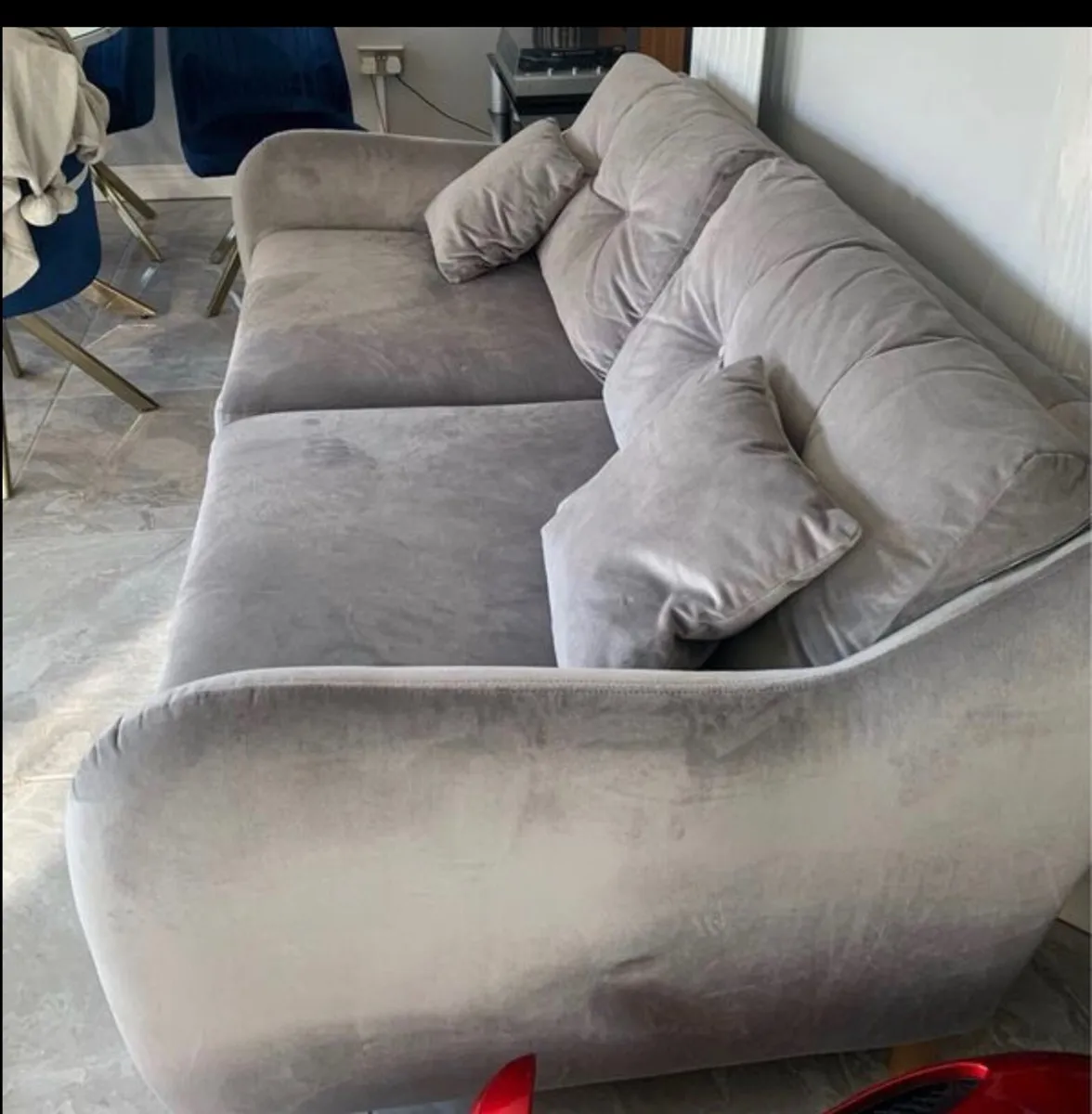 Sofa - Image 2