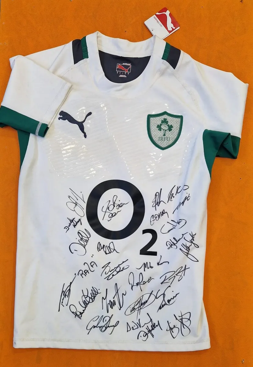 Ireland signed Grand Slam Winners Rugby Jersey - Image 1