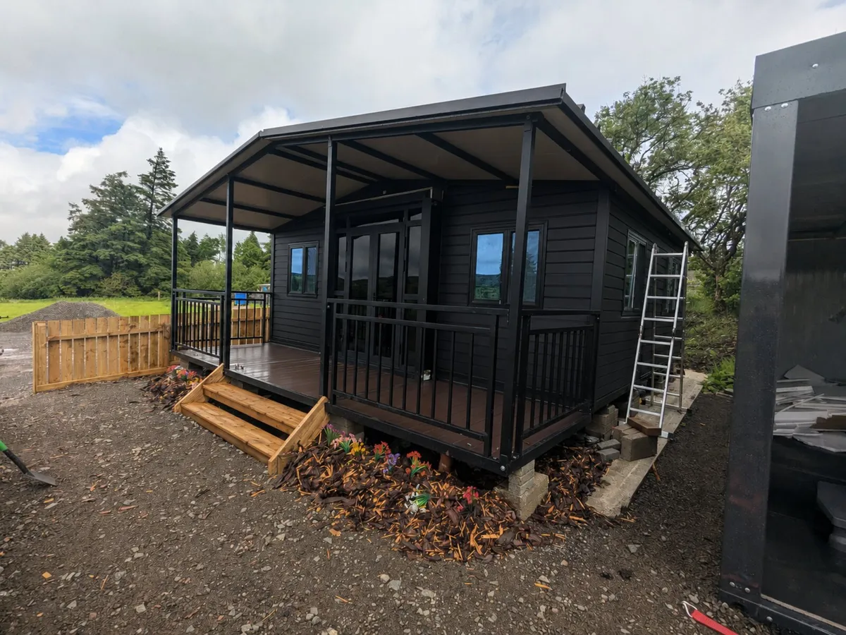 700 sq foot Airbnb mod home - Image 4