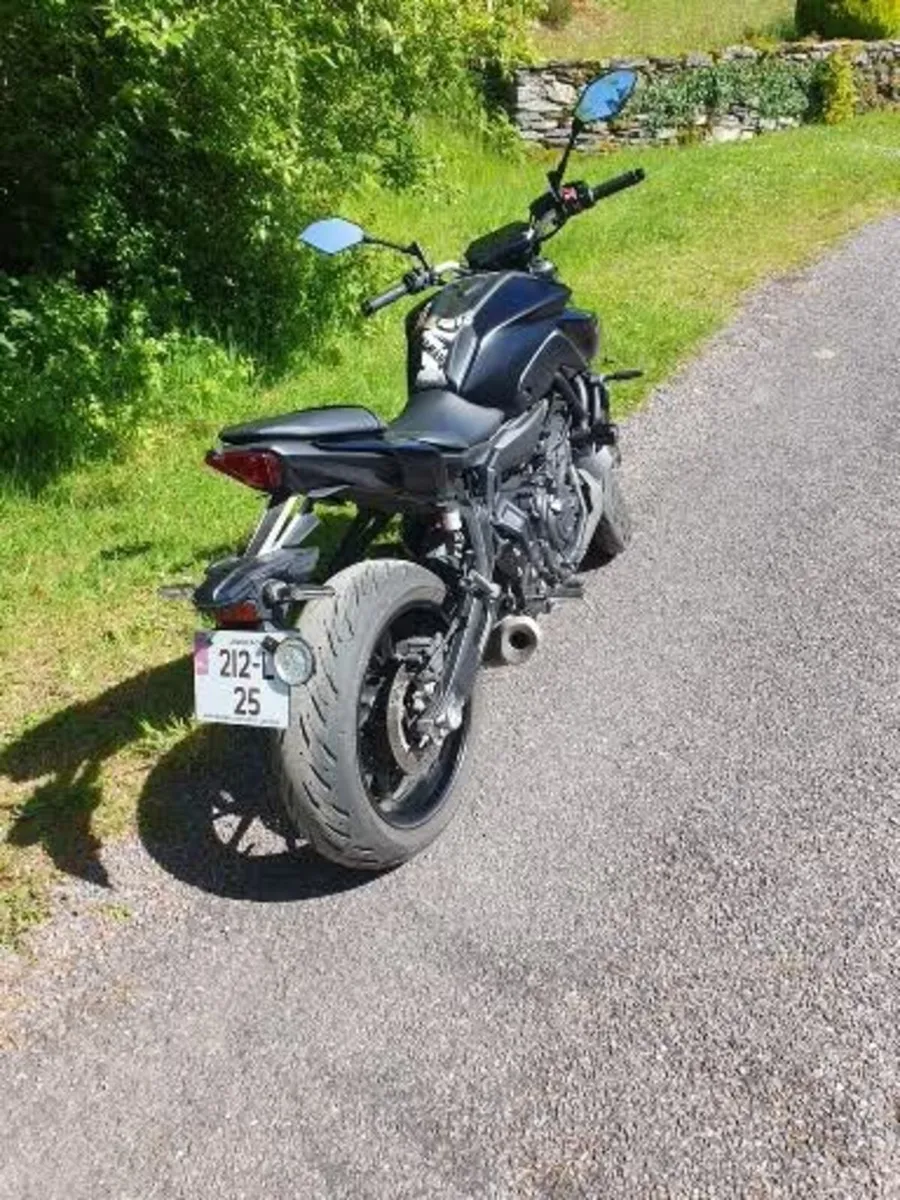 YAMAHA  MT 07 - Image 3