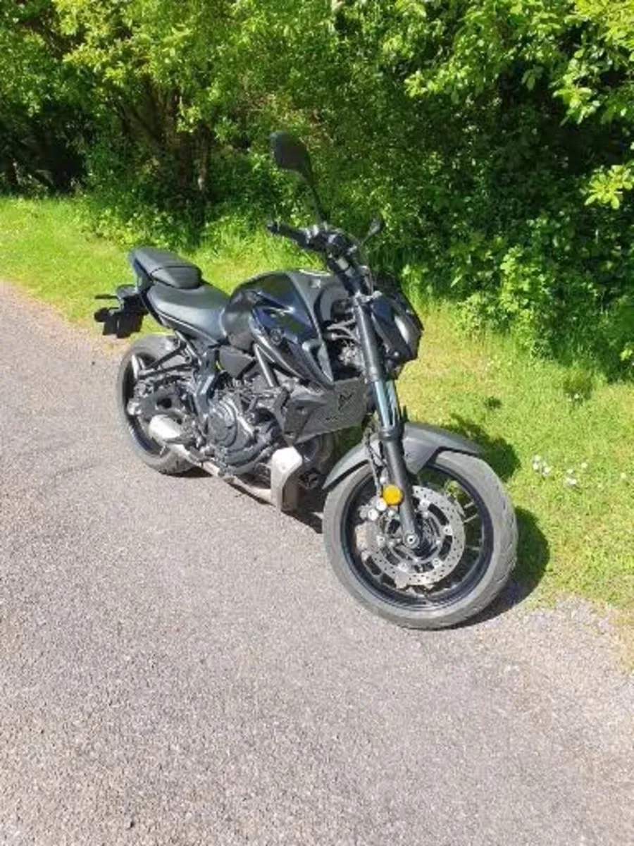 YAMAHA  MT 07 - Image 4