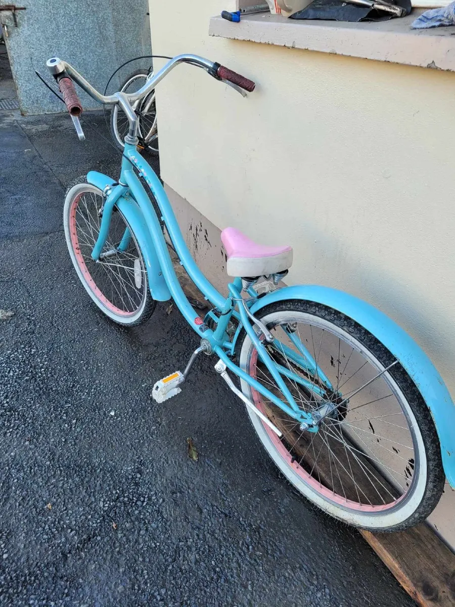 2 bikes 24inch all working fine not new bikes - Image 2