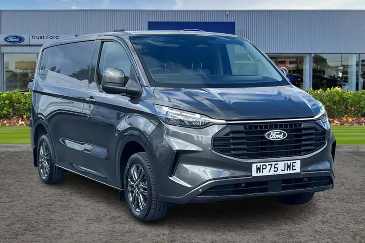 Ford Transit Custom LIMITED - Image 1