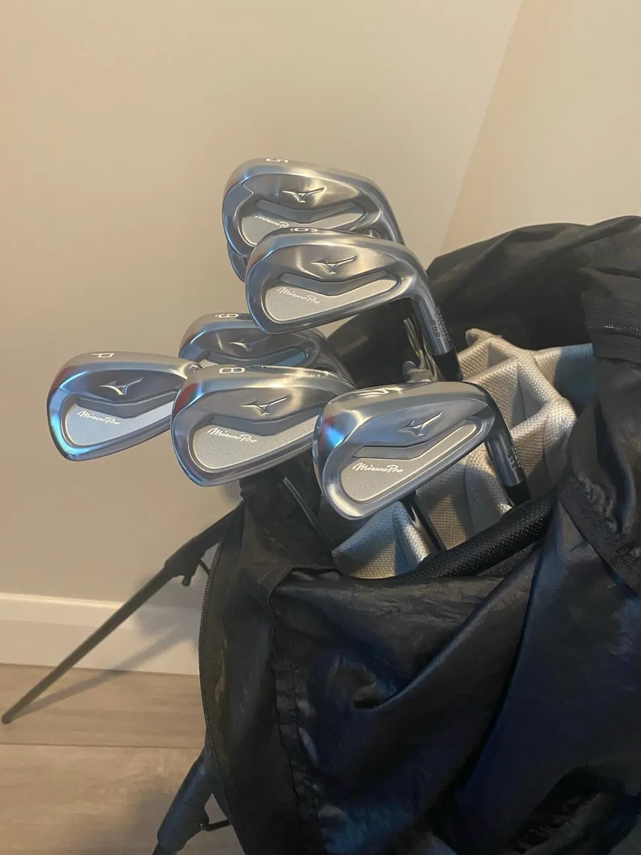 New Mizuno Pro 243 4-PW (KBS Tour S) - Image 1