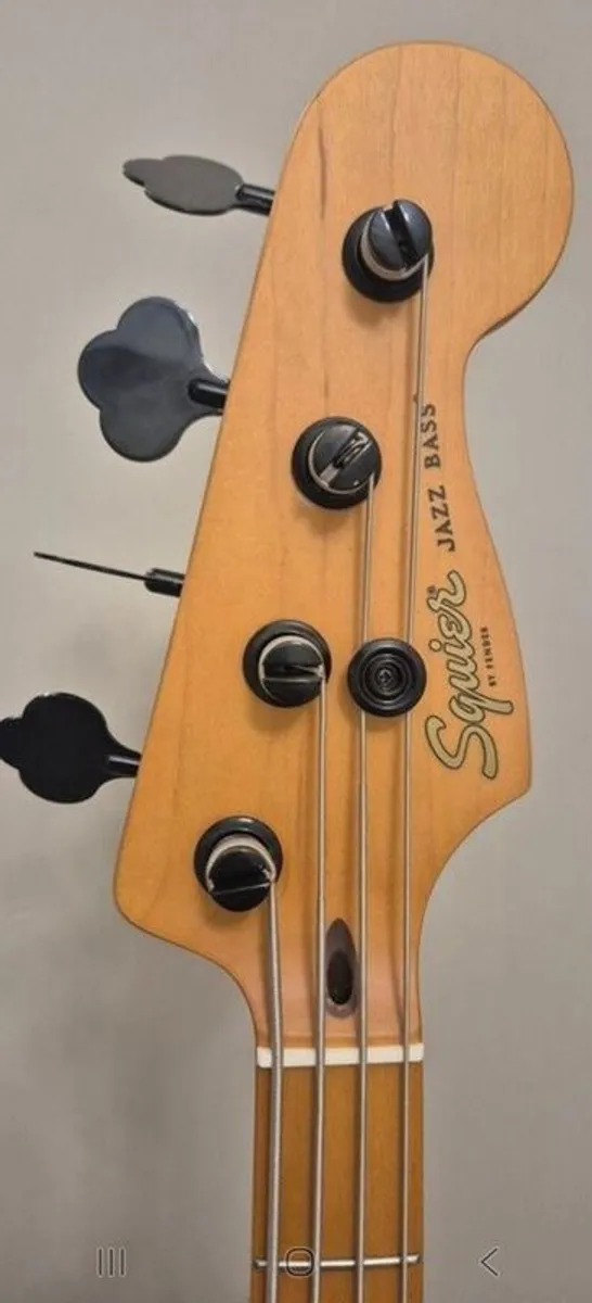 Squier Jazz bass 40th anniversary - Image 4