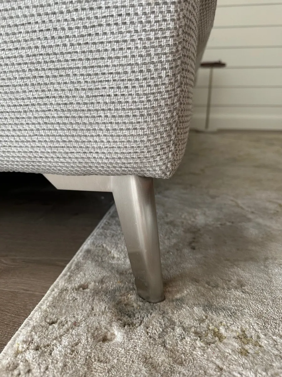 Couch - Image 3
